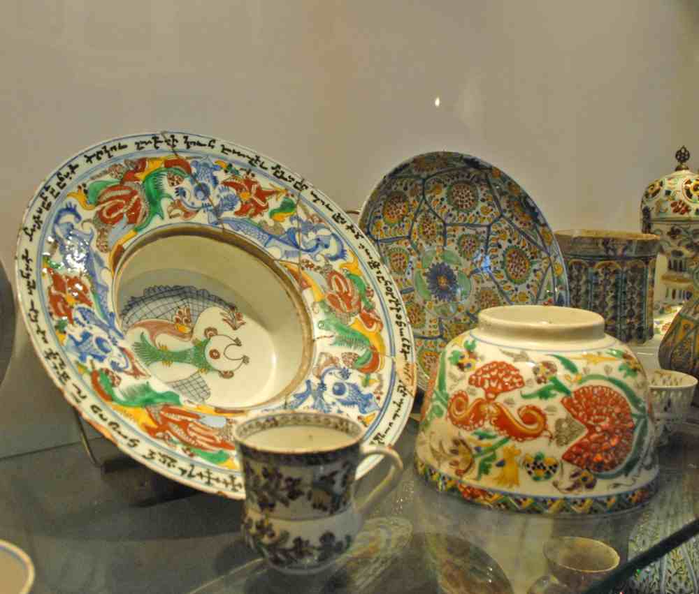 Armenian ceramics (Jean-Pierre Dalbéra, CC BY 2.0, flickr)