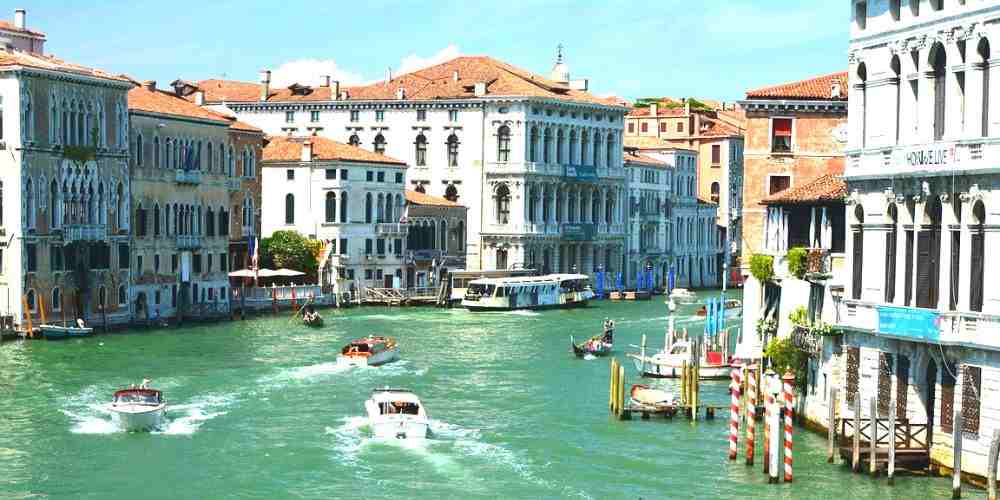 How much is a Water Taxi in Venice: all the prices and tips