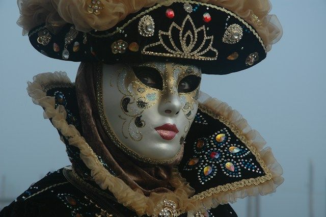 Venetian Carnival Mask Course