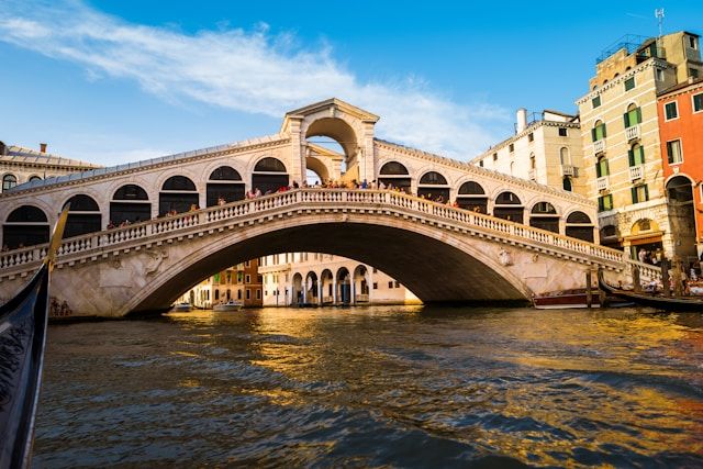 Fun Facts about the Rialto Bridge in Venice Italy