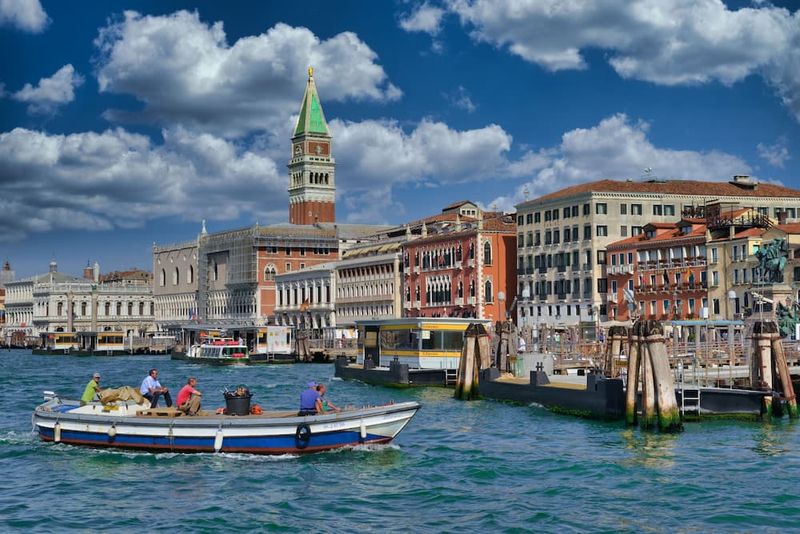 25 Surprising Facts About Venice That Will Make You Go "Bravo!"